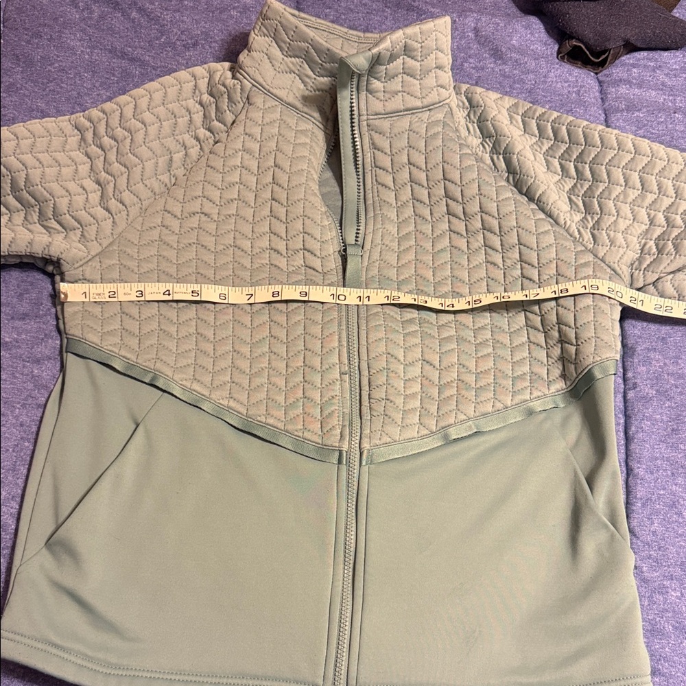 Avia Quilted Jacket in Teal Blue - Picture 7 of 10